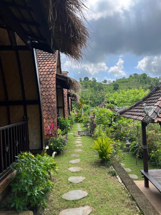 Holy Hills Bungalow Nusa Penida Batumadeg ภายนอก รูปภาพ